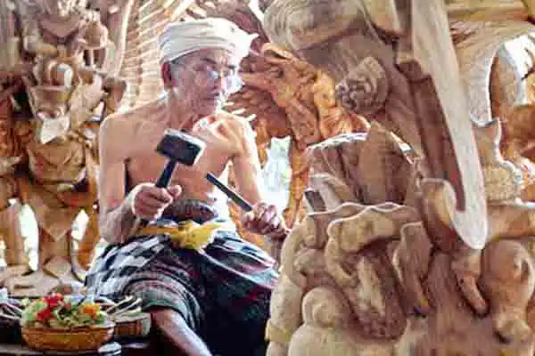 mas wood carving